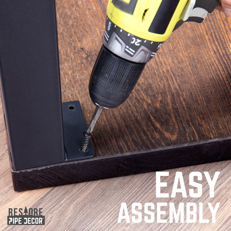 Bureau Skyline Boulder en bois massif noir avec pieds hauts de 71 cm